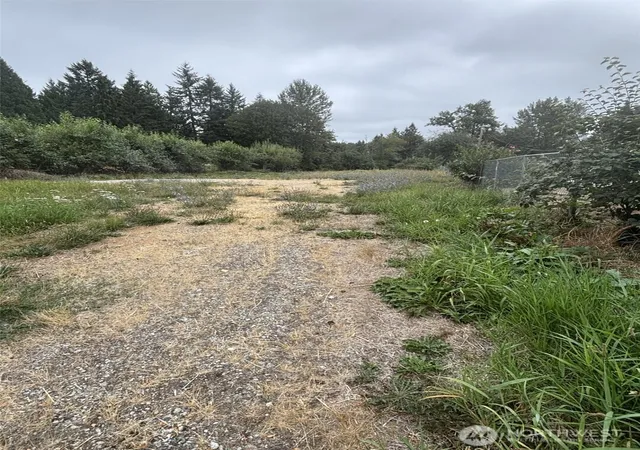 Photo 4 of Land for sale at 14230 151St Ave Se, Renton, WA 98059 | MLS# NWM2575273 | Listing updated on 2026-09-25