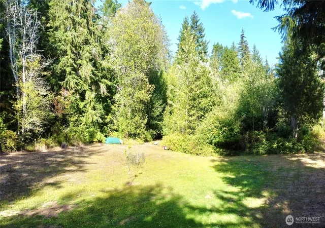 Photo 3 of Manufactured home for sale at 300 E Sunsetridge Rd, Union, WA 98592 | MLS# NWM2575276 | Listing updated on 2026-09-24