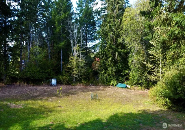 Photo 4 of Manufactured home for sale at 300 E Sunsetridge Rd, Union, WA 98592 | MLS# NWM2575276 | Listing updated on 2026-09-24