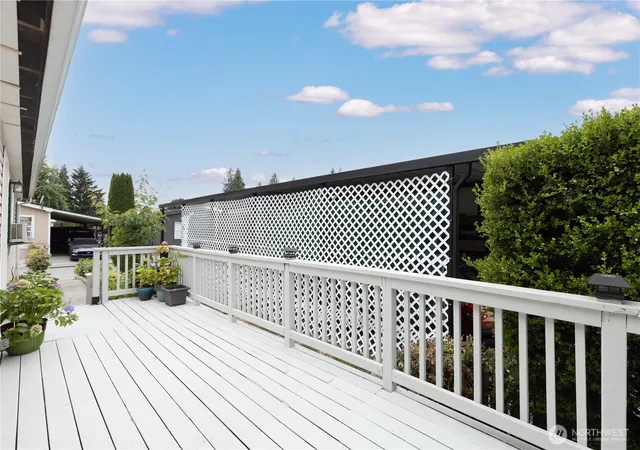 Photo 3 of Manufactured home for sale at 607 Se 37th St #94, Auburn, WA 98002 | MLS# NWM2575284 | Listing updated on 2026-09-25