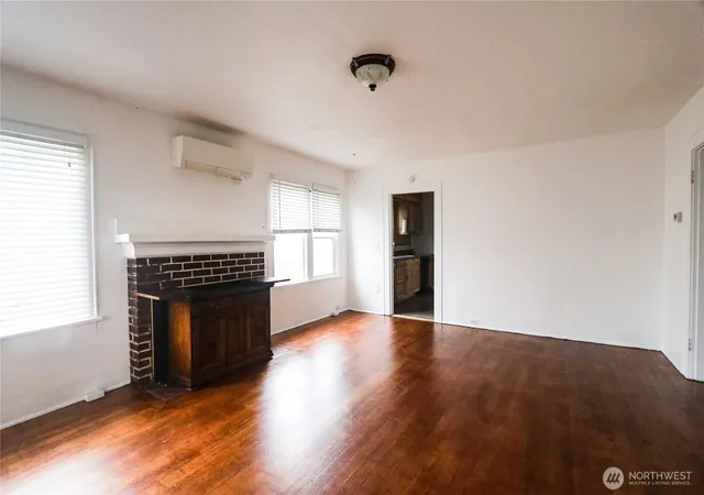 Photo 3 of Single family home for sale at 108 S Michigan, Aberdeen, WA 98520 | MLS# NWM2575289 | Listing updated on 2026-09-25