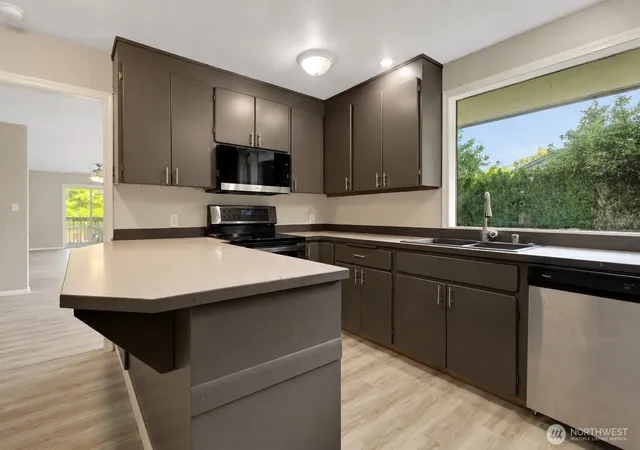 Photo 2 of Sale Pending at 16507 122nd Ave E, Puyallup, WA 98374 | MLS# NWM2575295 | Listing updated on 2026-09-22