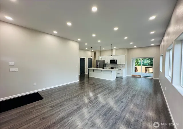 Photo 4 of Single family home for sale at 2013 Harding Rd, Aberdeen, WA 98520 | MLS# NWM2575306 | Listing updated on 2026-09-19