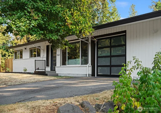 Photo 1 of Single family home for sale at 263 N 171st St, Shoreline, WA 98133 | MLS# NWM2575308 | Listing updated on 2026-09-30
