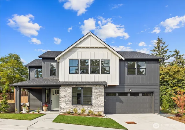 Photo 2 of Single family home for sale at 5 213th Pl Sw, Bothell, WA 98021 | MLS# NWM2575319 | Listing updated on 2026-10-06