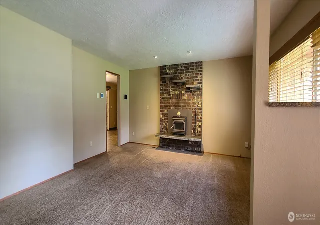 Photo 3 of Single family home for sale at 131 19 Brim Rd, Onalaska, WA 98570 | MLS# NWM2575323 | Listing updated on 2026-09-24