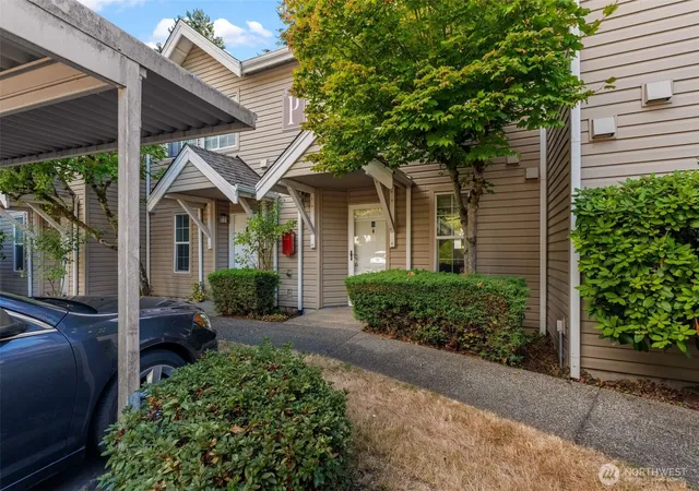 Photo 2 of Condo for sale at 2100 S 336th St #P4, Federal Way, WA 98003 | MLS# NWM2575327 | Listing updated on 2026-09-25