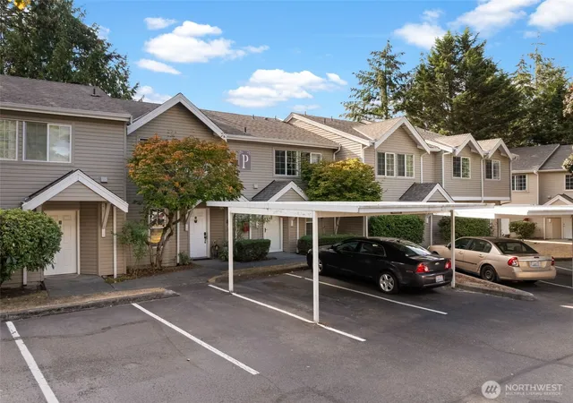 Photo 3 of Condo for sale at 2100 S 336th St #P4, Federal Way, WA 98003 | MLS# NWM2575327 | Listing updated on 2026-09-25