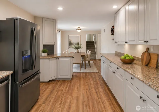 Photo 4 of Single family home for sale at 17632 Se 123Rd Pl, Renton, WA 98059 | MLS# NWM2575330 | Listing updated on 2026-09-30