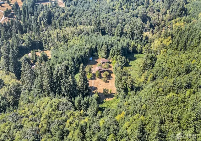Photo 2 of Sale Pending at 405 Italian Creek Rd, Kalama, WA 98625 | MLS# NWM2575333 | Listing updated on 2026-09-22