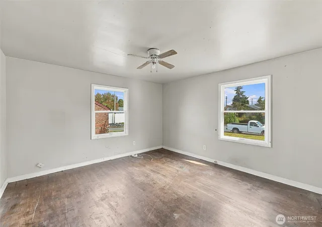 Photo 4 of Sale Pending at 3504 N Monroe St, Tacoma, WA 98407 | MLS# NWM2575340 | Listing updated on 2026-09-23