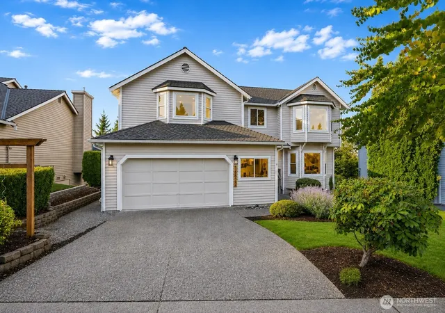 Photo 2 of Single family home for sale at 16832 119th Pl Ne, Bothell, WA 98011 | MLS# NWM2575345 | Listing updated on 2026-09-27