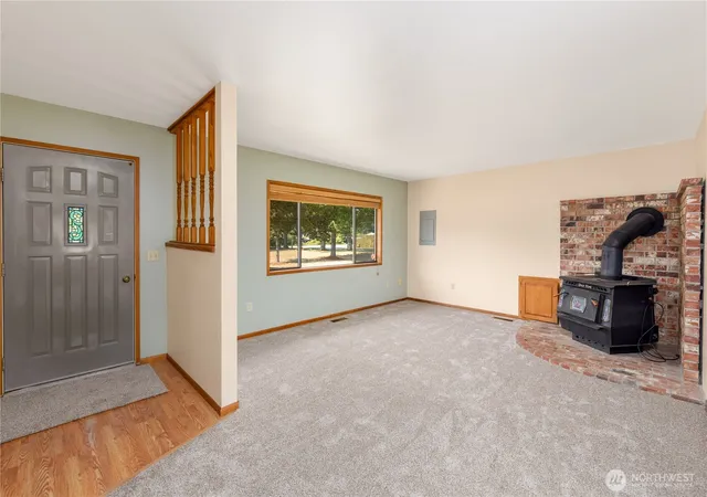 Photo 2 of Single family home for sale at 83 Shorts Ln, Port Townsend, WA 98368 | MLS# NWM2575351 | Listing updated on 2026-09-28