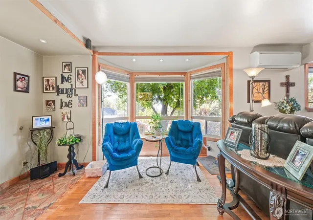 Photo 3 of Single family home for sale at 209 S 7Th St, Dayton, WA 99328 | MLS# NWM2575354 | Listing updated on 2026-09-25