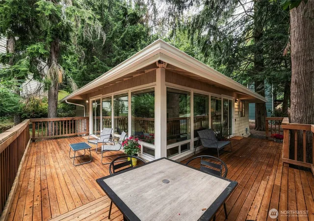Photo 2 of Single family home for sale at 50 Sudden Valley Dr, Bellingham, WA 98229 | MLS# NWM2575356 | Listing updated on 2026-09-24