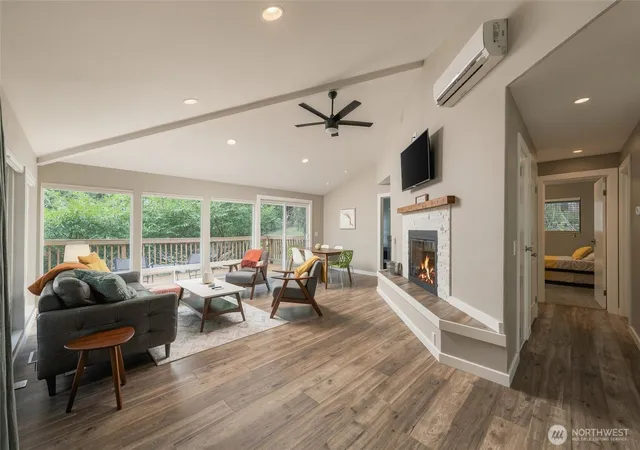 Photo 4 of Single family home for sale at 50 Sudden Valley Dr, Bellingham, WA 98229 | MLS# NWM2575356 | Listing updated on 2026-09-24