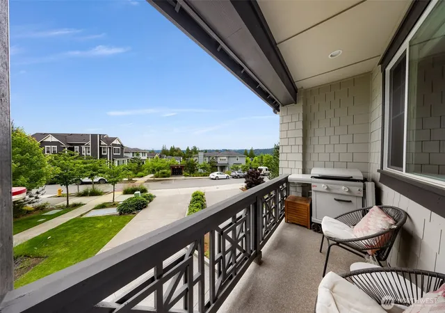 Photo 3 of Townhouse for sale at 26728 Ne Walden Wy, Duvall, WA 98019 | MLS# NWM2575367 | Listing updated on 2026-09-25