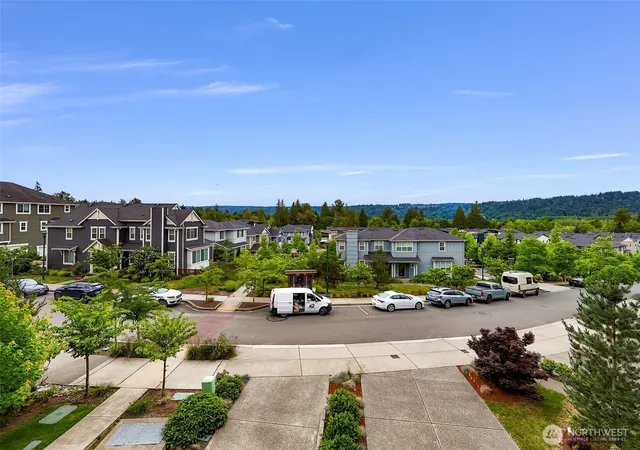 Photo 4 of Townhouse for sale at 26728 Ne Walden Wy, Duvall, WA 98019 | MLS# NWM2575367 | Listing updated on 2026-09-25