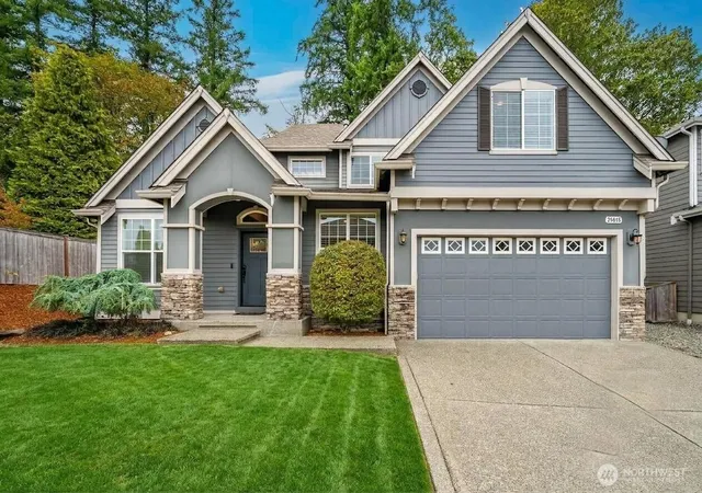 Photo 2 of Single family home for sale at 28616 239th Place Se, Maple Valley, WA 98038 | MLS# NWM2575376 | Listing updated on 2026-10-01