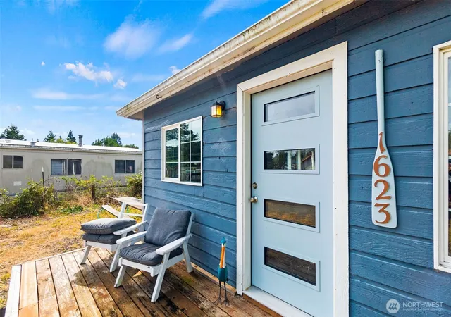 Photo 3 of Single family home for sale at 1623 S Broadway St, Westport, WA 98595 | MLS# NWM2575384 | Listing updated on 2026-09-25