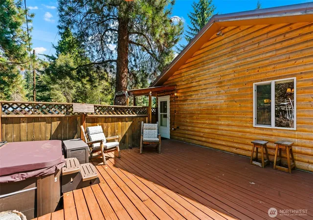 Photo 3 of Single family home for sale at 150 Pine Cliffs Dr, Naches, WA 98937 | MLS# NWM2575390 | Listing updated on 2026-09-29