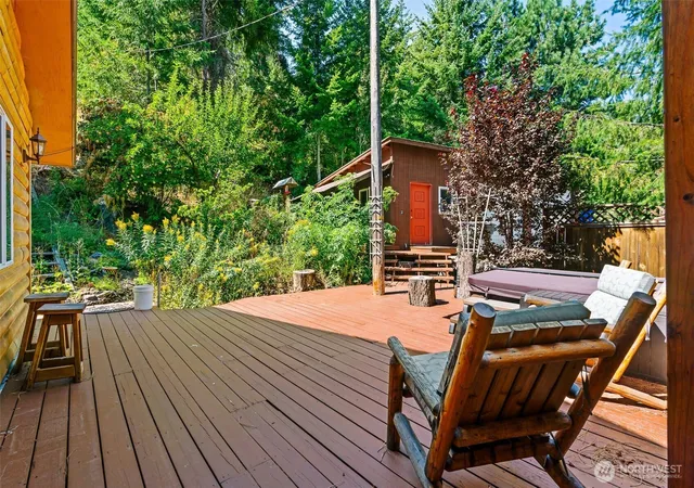 Photo 3 of Single family home for sale at 150 Pine Cliffs Dr, Naches, WA 98937 | MLS# NWM2575390 | Listing updated on 2026-10-22