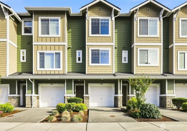 Photo 2 of Townhouse for sale at 3439 31st Drive, Everett, WA 98201 | MLS# NWM2575398 | Listing updated on 2026-09-24