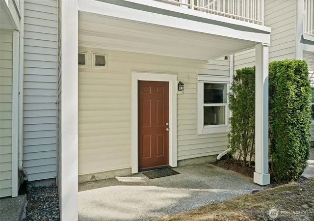Photo 3 of Townhouse for sale at 16329 118th Ln Ne #39-3, Bothell, WA 98011 | MLS# NWM2575399 | Listing updated on 2026-09-25