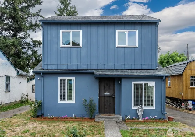 Photo 1 of Single family home for sale at 270 23rd Ave, Longview, WA 98632 | MLS# NWM2575402 | Listing updated on 2026-10-01