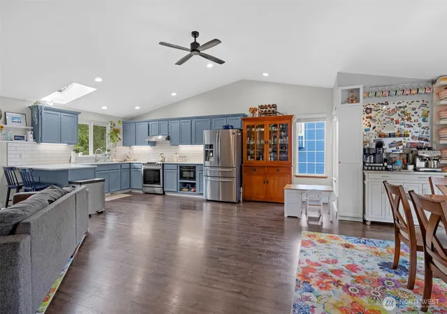 Photo 3 of Single family home for sale at 5326 75Th Ave Ne, Marysville, WA 98270 | MLS# NWM2575405 | Listing updated on 2026-09-25