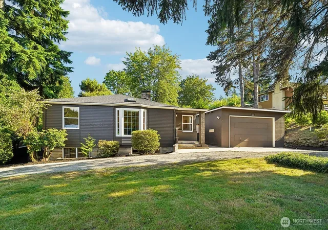 Photo 1 of Sale Pending at 15825 Southeast 116th St, Renton, WA 98059 | MLS# NWM2575410 | Listing updated on 2026-10-26