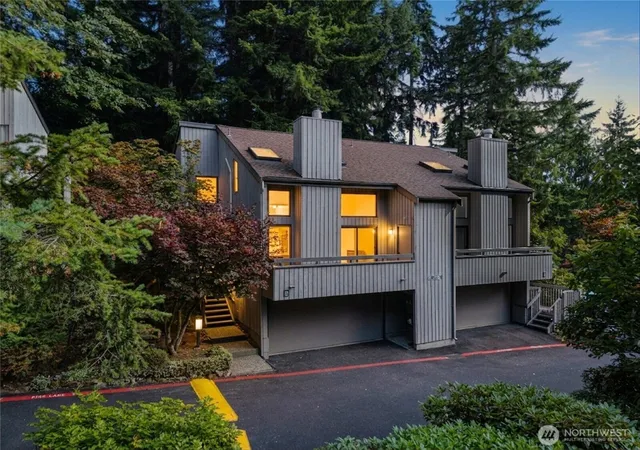 Photo 1 of Townhouse for sale at 3506 108th Pl Ne #31-1, Bellevue, WA 98004 | MLS# NWM2575412 | Listing updated on 2026-09-17
