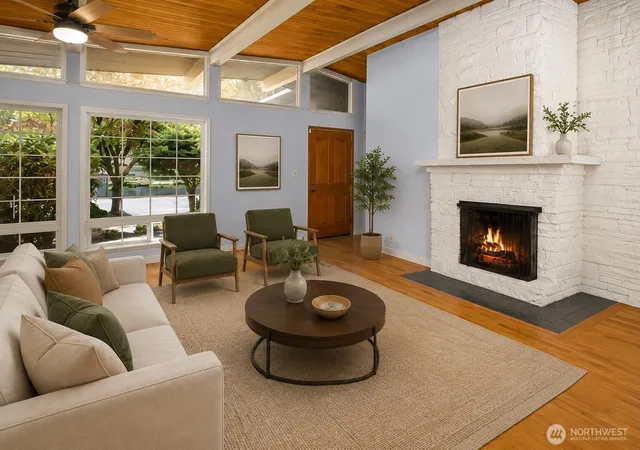 Photo 3 of Single family home for sale at 1216 N 172Nd St, Shoreline, WA 98133 | MLS# NWM2575417 | Listing updated on 2026-09-25
