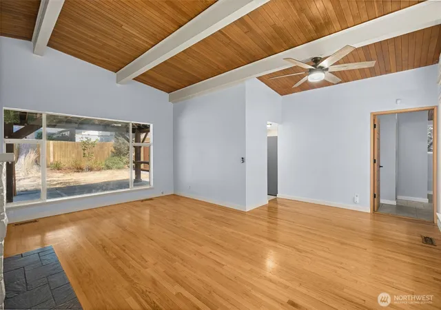Photo 4 of Single family home for sale at 1216 N 172Nd St, Shoreline, WA 98133 | MLS# NWM2575417 | Listing updated on 2026-09-25