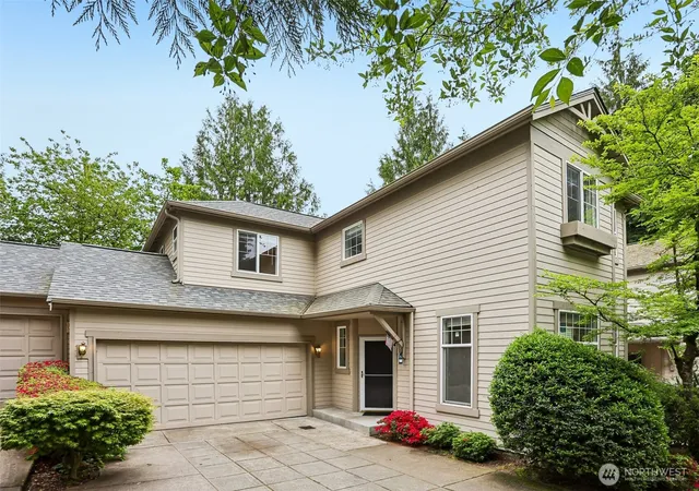 Photo 2 of Townhouse for sale at 9834 Ne 130th Pl, Kirkland, WA 98034 | MLS# NWM2575428 | Listing updated on 2026-09-29