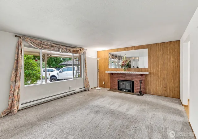 Photo 4 of Sale Pending at 2322 98th Street SE, Everett, WA 98208 | MLS# NWM2575440 | Listing updated on 2026-09-22
