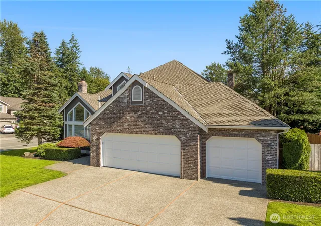 Photo 2 of Single family home for sale at 3106 235th Ave Se, Sammamish, WA 98075 | MLS# NWM2575444 | Listing updated on 2026-10-01