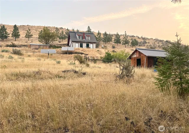 Photo 1 of Single family home for sale at 505 Nw Road 20, Waterville, WA 98858 | MLS# NWM2575448 | Listing updated on 2026-09-29