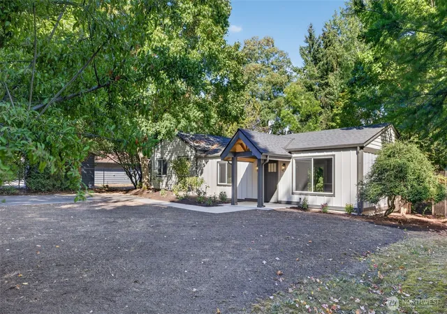 Photo 2 of Single family home for sale at 5408 240th St Sw, Mountlake Terrace, WA 98043 | MLS# NWM2575449 | Listing updated on 2026-09-25