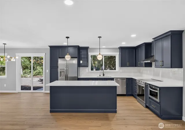 Photo 4 of Single family home for sale at 5408 240Th St Sw, Mountlake Terrace, WA 98043 | MLS# NWM2575449 | Listing updated on 2026-09-25