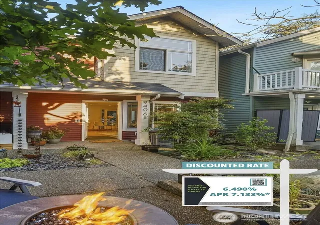 Townhouse for sale at 9406 Linden Ave N #B, Seattle, WA 98103 | MLS# NWM2575461