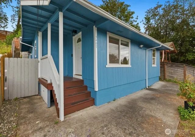 Photo 1 of Single family home for sale at 5407 31st Avenue S, Seattle, WA 98108 | MLS# NWM2575464 | Listing updated on 2026-09-25