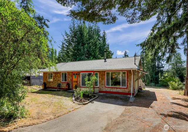Photo 2 of Single family home for sale at 5234 Bounty Loop, Freeland, WA 98249 | MLS# NWM2575496 | Listing updated on 2026-09-28