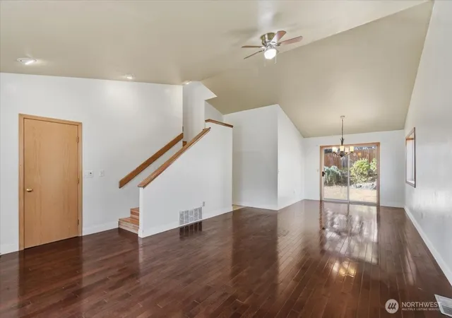 Photo 4 of Single family home for sale at 14016 Se 156Th Ct, Renton, WA 98058 | MLS# NWM2575498 | Listing updated on 2026-09-25