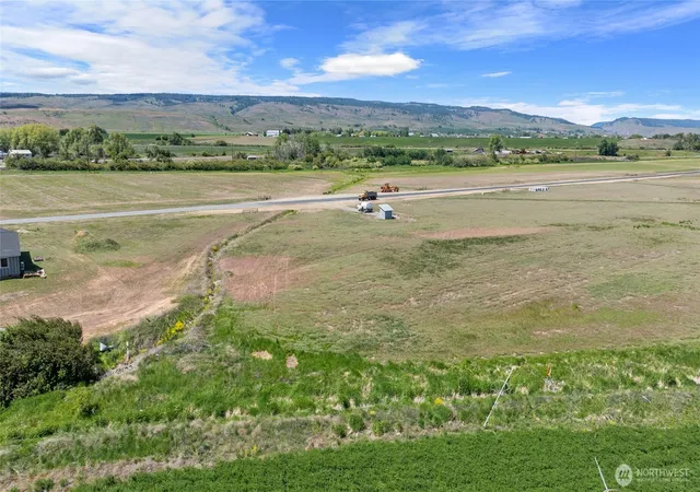 Photo 3 of Land for sale at 521 Thorp Landing Ln, Thorp, WA 98926 | MLS# NWM2575517 | Listing updated on 2026-09-25