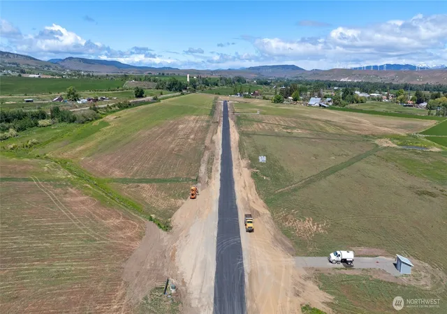 Photo 3 of Land for sale at 521 Thorp Landing Ln, Thorp, WA 98926 | MLS# NWM2575517 | Listing updated on 2026-09-25