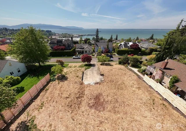 Photo 4 of Land for sale at 1027 15Th St, Bellingham, WA 98225 | MLS# NWM2575524 | Listing updated on 2026-09-25