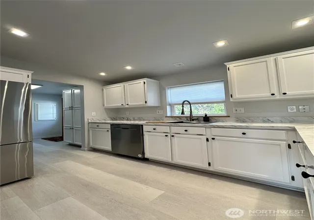 Photo 3 of Manufactured home for sale at 330 W 5th Street, Waitsburg, WA 99361 | MLS# NWM2575543 | Listing updated on 2026-09-25