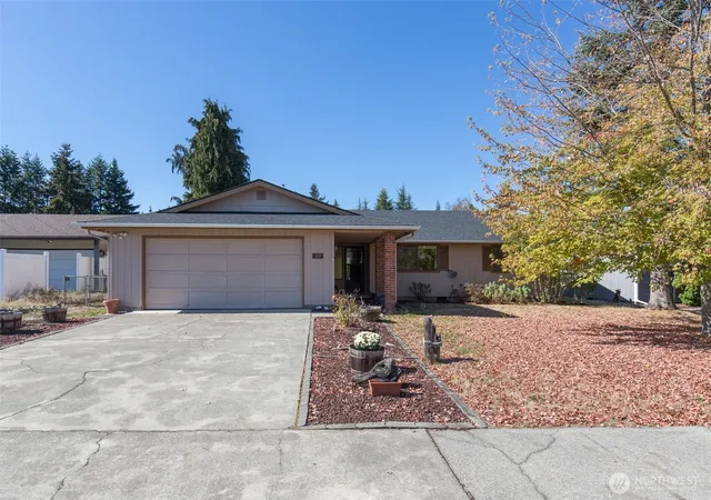 Photo 1 of Single family home for sale at 309 N Honeycomb Cir, Sequim, WA 98382 | MLS# NWM2575546 | Listing updated on 2026-10-02