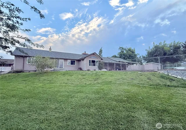Photo 4 of Single family home for sale at 28 Dixon Rd, Omak, WA 98841 | MLS# NWM2575566 | Listing updated on 2026-09-25